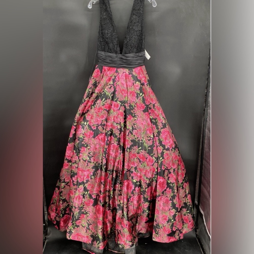 Sherri Hill V-Neck Elegant Black and Red Floral Ballgown Dress with Pockets!!